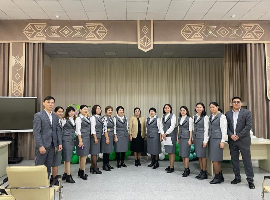 Алматы қаласы, Наурызбай ауданы, №207 мектеп-лицейде «Жаратылыс сыры-ғылымда» атты химия, биология, география пән бірлестігінің онкүндігінің жабылуы өтті.